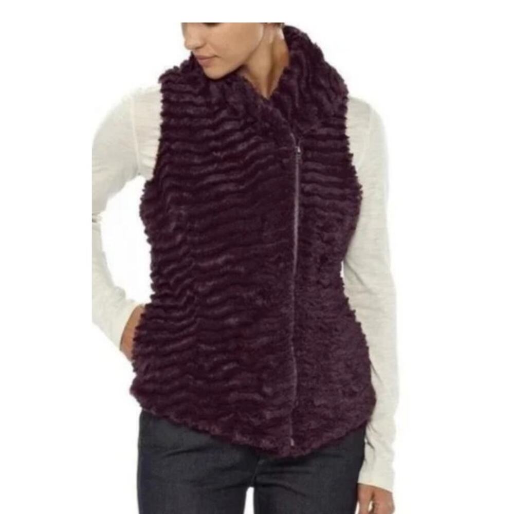 Patagonia Pelage Faux Fur Fleece Vest Deep Purple Pink Lining Womens Medium